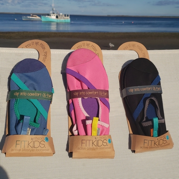 Fit Kids Swim Shoes - Picture 6 of 12